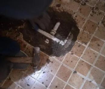 沾益卫生间漏水维修公司为您分享下卫生间渗水如何处理及注意事项